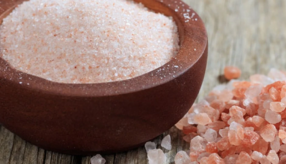 व्रत में सेंधा नमक क्यों है फायदेमंद और रोज खाने से कैसे हो सकता है नुकसान, जानिए