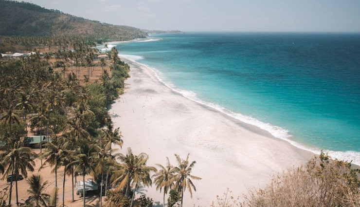 best beaches in indonesia,top indonesian beaches,indonesias most beautiful beaches,must-visit beaches in indonesia,exotic indonesian beach destinations,indonesia beach travel guide,indonesias coastal paradise,indonesian beach vacation spots,hidden gems on indonesian shores,tropical beach escapes in indonesia