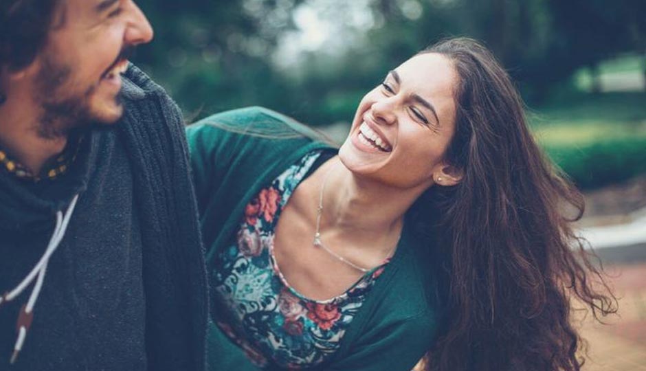 10 Signs She Wants a Relationship and is Serious About You