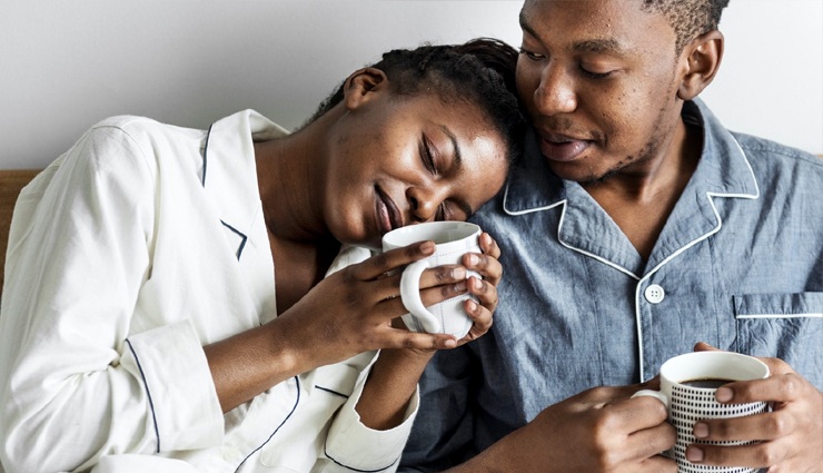 relationship readiness hints,shift in behavior together,openness and vulnerability,interest in your past,sharing memories from past relationships,small commitments like staying overnight,active emotional engagement,interest in meeting your family,inviting you to meet her family,admission of relationship fears,consistently prioritizing time together,physical touch and intimacy