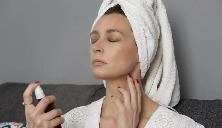 makeup for oily skin,oily skin makeup tips,oil-free makeup products,mattifying primer for oily skin,foundation for oily skin,translucent powder for oily skin,blotting papers for oily skin,waterproof eye makeup for oily skin,setting spray for oily skin,skincare routine for oily skin,makeup removal for oily skin,how to apply makeup on oily skin