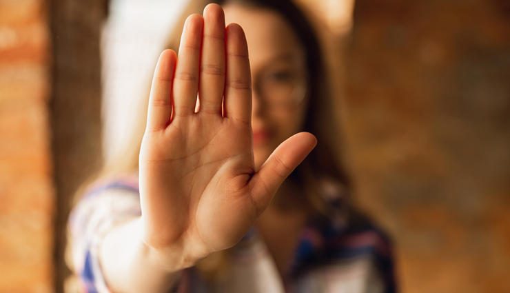 personal boundaries setting tips,how to set personal boundaries,effective ways to set boundaries,importance of personal boundaries,healthy boundaries in relationships,setting emotional boundaries,tips for establishing personal boundaries,communicating personal boundaries,enforcing boundaries in relationships,how to say no effectively