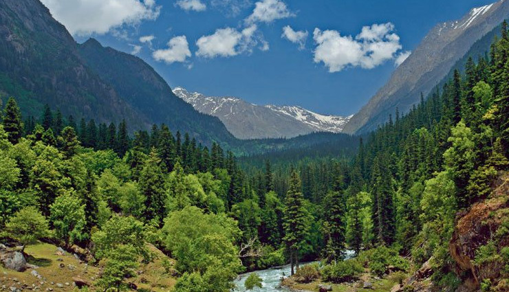 backpacking trails in india,seven sisters trek,har ki doon,darjeeling,gokarna,hampi,travel,holidays,tourism