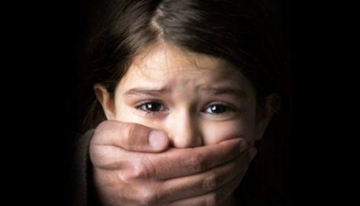 दरिंदगी: 9 साल की बेटी के साथ कई दिनों से कर रहा था रेप, गिरफ्तार