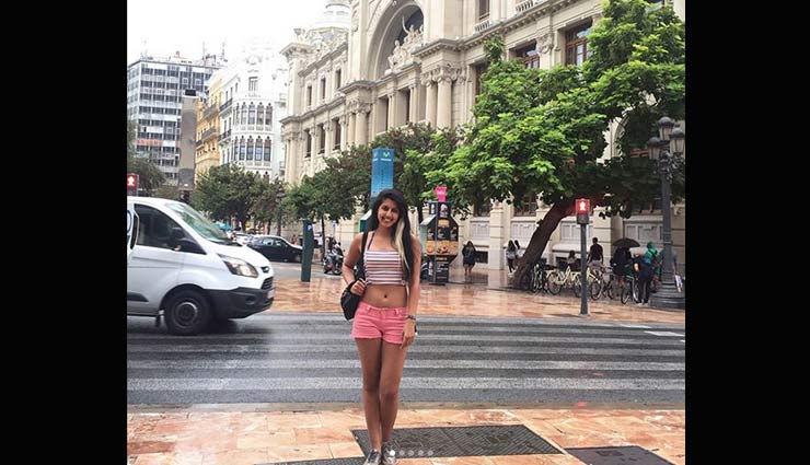 tapsee pannu,tapsee pannu  sister,shagun pannu,judwaa 2,hot pics of tapsee sister,shagun pannu pics