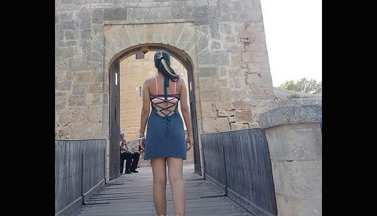 tapsee pannu,tapsee pannu  sister,shagun pannu,judwaa 2,hot pics of tapsee sister,shagun pannu pics