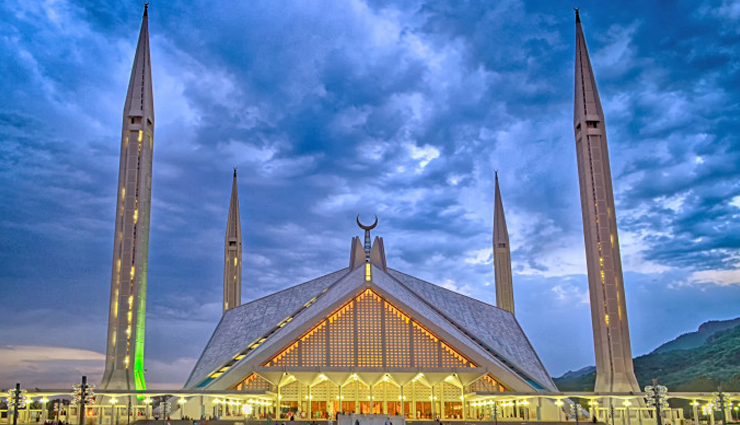 most beautiful mosques to visit,stunning mosques around the world,exquisite places of worship: beautiful mosques,must-see mosques with breathtaking beauty,visiting the world most gorgeous mosques,exploring the beauty of iconic mosques,traveling to stunning mosques worldwide,mesmerizing architectural wonders: beautiful mosques,touring the world most picturesque mosques,mosque tourism: experiencing beauty in places of worship