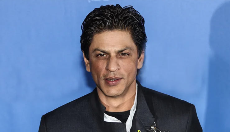 दिवाली पार्टी में हादसे का शिकार हुए शाहरुख खान, आई चोटे