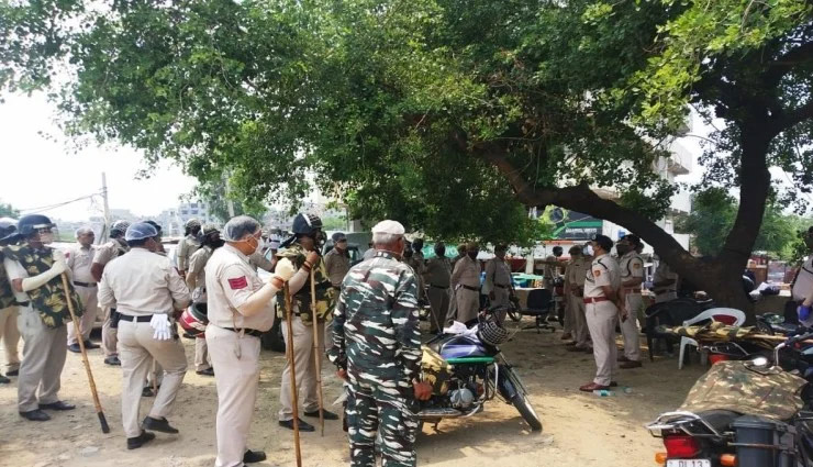 दिल्ली / शाहीन बाग में दोबारा धरना, मचा हड़कंप; भारी मात्रा में पुलिसबल तैनात 