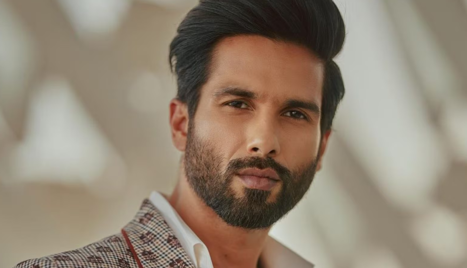 2 News : शाहिद की मूवी का टाइटल और रिलीज डेट हुई घोषित, कृति ने टैटू बनवा खुद से किया वादा पूरा, लिखा…