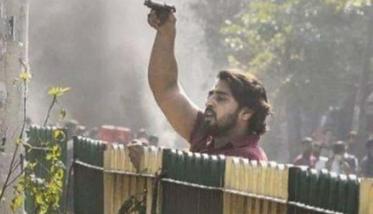 delhi violence,shahrukh,jafrabad,police constable,delhi violence news,news