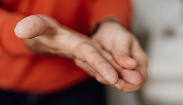 low blood sugar indications,signs of low blood sugar,hypoglycemia symptoms,recognizing low blood sugar,low blood sugar warning signs,hypoglycemia indications,identifying low blood sugar,signs of low blood glucose,hypoglycemia warning signs,low blood sugar symptoms to watch for