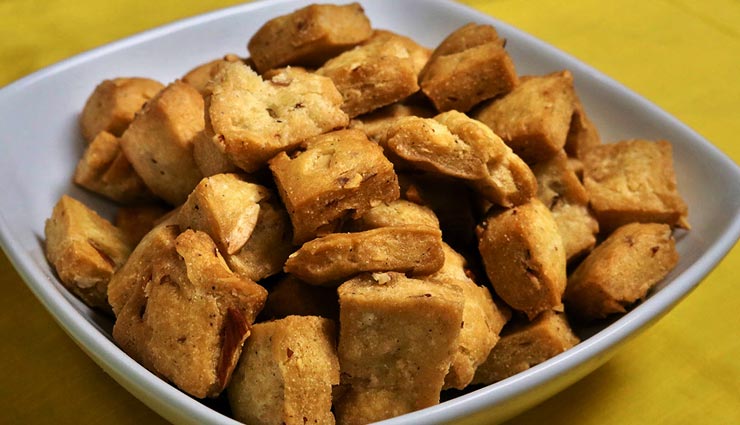 गणगौर स्पेशल : पारंपरिक मिठाई में बनाए शकरपारा #Recipe