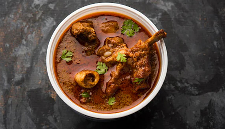 shaljam gosht recipe,pakistani mutton curry,mutton and turnip curry,traditional pakistani dish,shaljam gosht ingredients,easy mutton curry,turnip curry,authentic pakistani cuisine,mutton curry with turnips,hearty pakistani meal