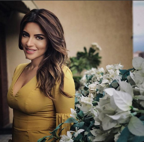 #MeToo : शमा सिकंदर ने कहा, 'मैं महज 14 साल की थी, जांघ पर हाथ रखने लगा निर्देशक और...' bollywood,metoo,shama sikander,sexual harassment,metoo movement,metoo campaign