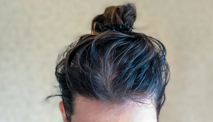 tips to choose shampoo,shampoo according to hair type,hair care tips,beauty tips,dry & frizzy hair,oily scalp,damaged & colour-treated hair,dull & limp hair,thinning hair,curly hair,normal hair