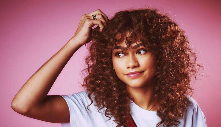 tips to choose shampoo,shampoo according to hair type,hair care tips,beauty tips,dry & frizzy hair,oily scalp,damaged & colour-treated hair,dull & limp hair,thinning hair,curly hair,normal hair