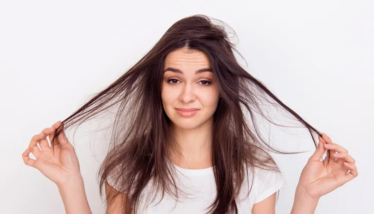 tips to choose shampoo,shampoo according to hair type,hair care tips,beauty tips,dry & frizzy hair,oily scalp,damaged & colour-treated hair,dull & limp hair,thinning hair,curly hair,normal hair