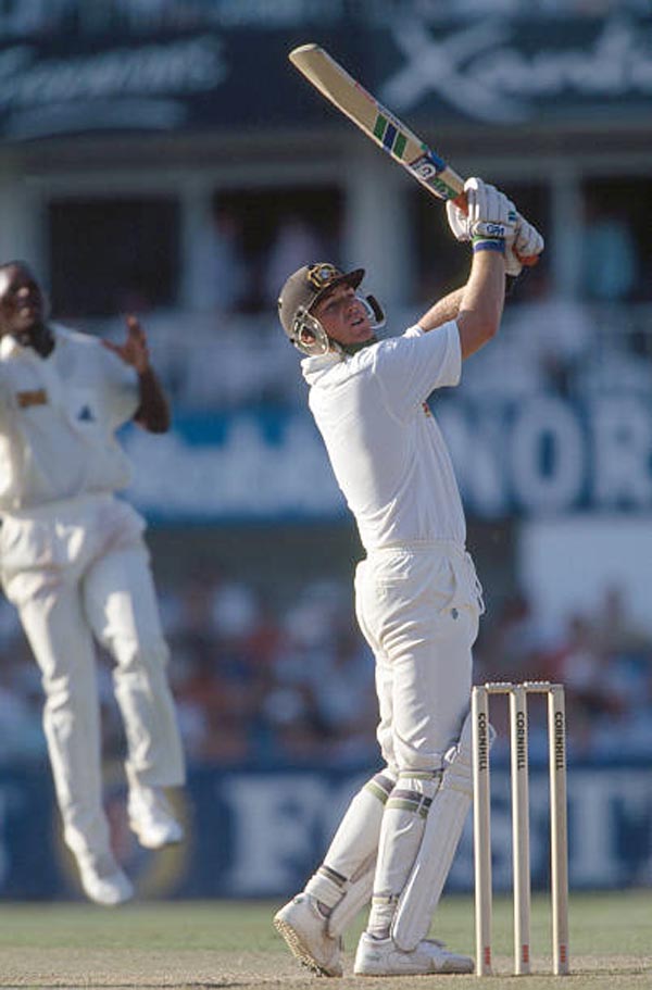 bowler who makes record in batting,anil kumble,ajeet agarkar,sahne warn,ashton agar,wasim akram,sahne shilingford,cricket,cricket updates,cricket news