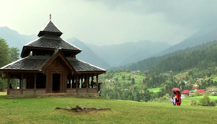 महादेव के इस मंदिर में प्रेमी जोड़ों को मिलती हैं सुरक्षा, होती हैं खूब खातिरदारी