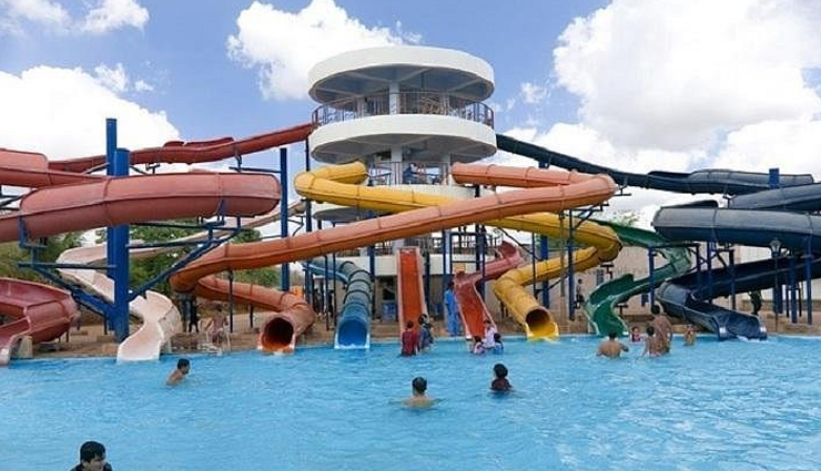 maharashtra water parks,imagicaa water park,water kingdom essel world,shangrila resort water park,suraj water park maharashtra,great escape water park,sargam water park,krazy castle aqua park,maharashtra aqua adventures,family fun maharashtra water parks