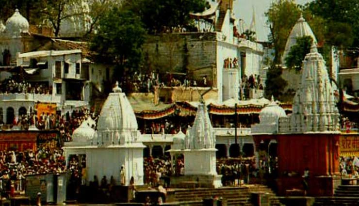 5 shani dev temples in india,temples of shani dev,holidays,travel,tourism,shani dev,famous shani dev temples