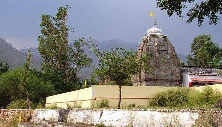 srinagar tourist places,uttarakhand tourist spots,places to visit in srinagar,top attractions in uttarakhand,srinagar sightseeing,famous landmarks in uttarakhand,natural beauty of srinagar,tourist destinations in uttarakhand,cultural heritage of srinagar,explore srinagar and uttarakhand