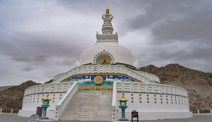 travel places,ladakh places,beautiful places