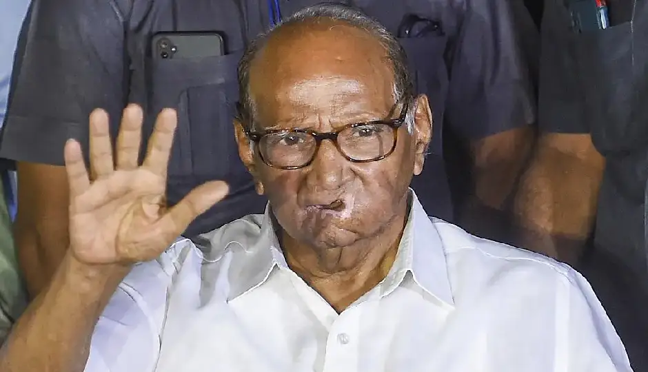 ममता बनर्जी के साथ शरद पवार के कांग्रेस में विलय की चर्चा तेज, राजनीतिक हलकों में नई अटकलें