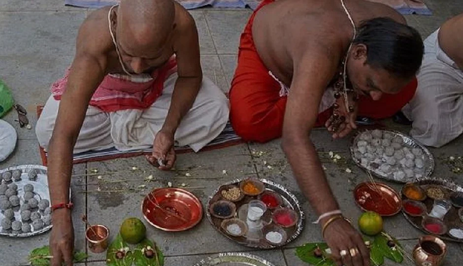 पितृ पक्ष 2025: द्वितीया तिथि का श्राद्ध आज, जानें विधि और शुभ मुहूर्त