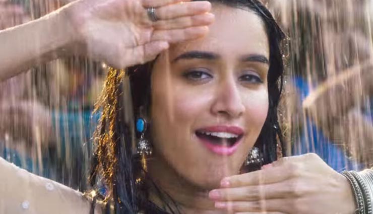 shraddha kapoor,sri devi,raveena tandon,saawan has a connection with these bollywood divas,smita patil,sonali bendre