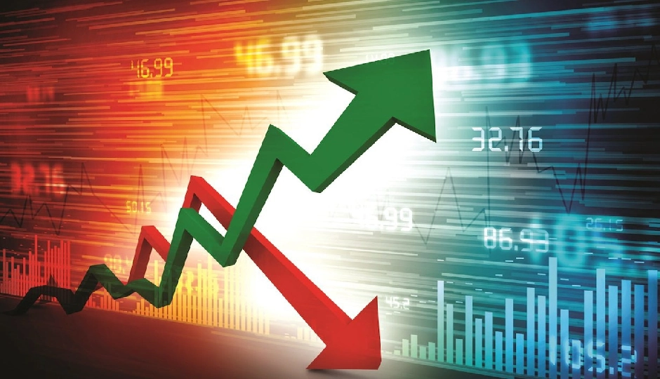 ट्रंप के टैरिफ फैसले से डगमगाया बाजार, सेंसेक्स 100 अंक टूटा, निफ्टी 24,450 के करीब