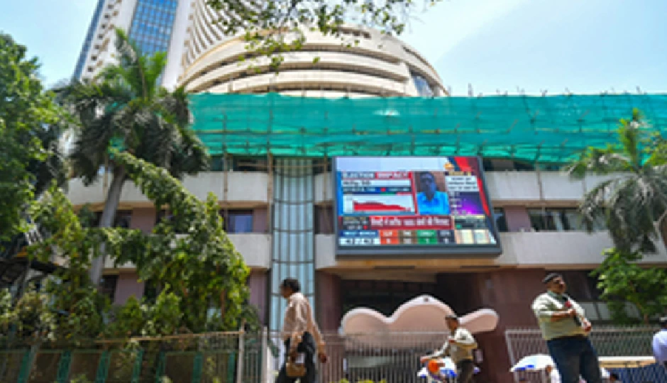 सकारात्मक वैश्विक संकेतों से शेयर बाजार में रौनक, सेंसेक्स और निफ्टी बढ़त के साथ खुले