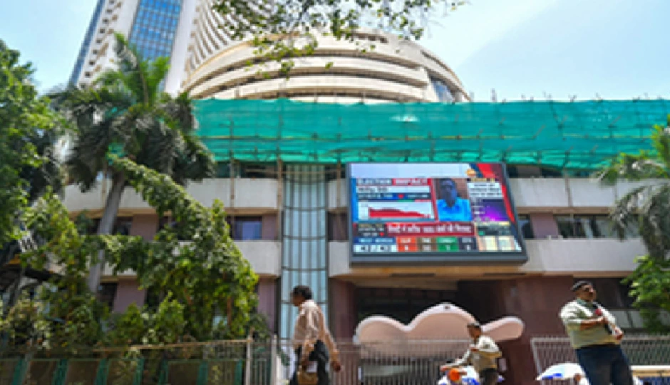 भारतीय शेयर बाजार लाल निशान में खुला, मिश्रित वैश्विक संकेतों के बीच मिली-जुली शुरुआत