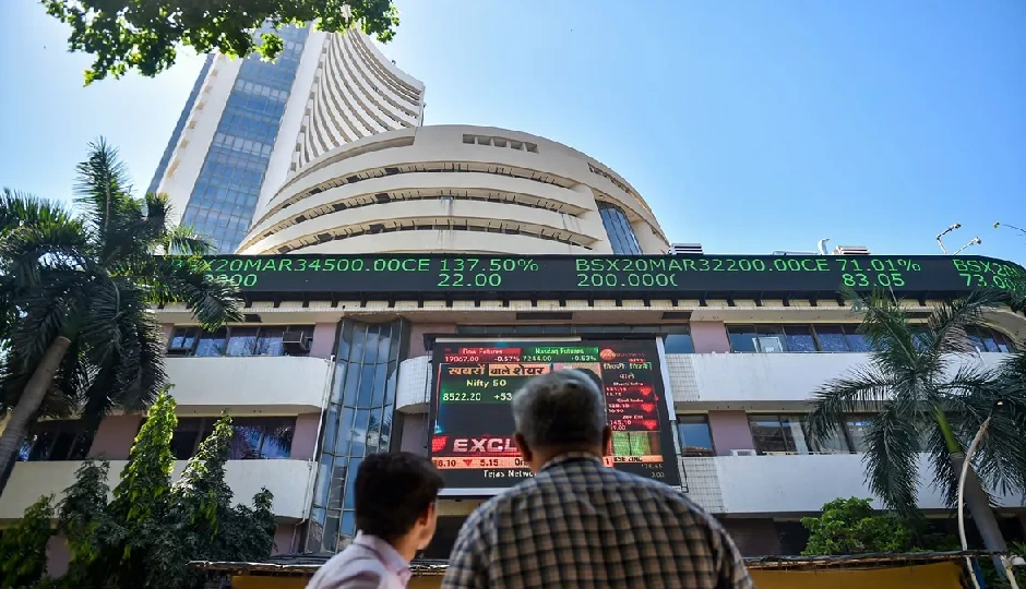 घरेलू शेयर बाजार में तेजी: सेंसेक्स 81,820 के करीब, निफ्टी हरे निशान में; एशियाई बाजारों में भी मिला-जुला रुख