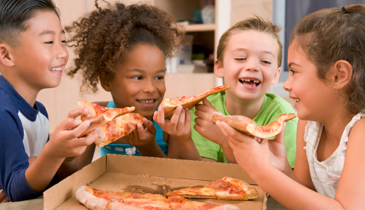 tips for teaching sharing to kids,the art of sharing,ways to teach sharing to kids,mates and me,relationship tips,parenting tips