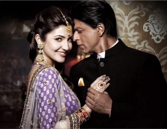 अपनी हरकतों से अनुष्का ने किया शाहरुख़ की नाक में दम 