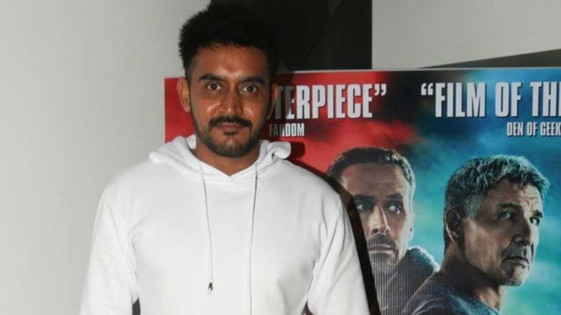 bollywood,janhvi kapoor,ishaan khatter,dhadak,fees,dhadak movie,dhadak film,dhadak songs,download dhadak