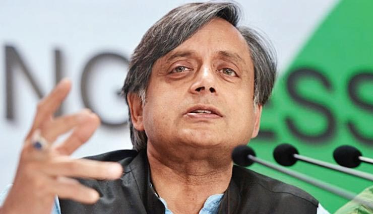 पाकिस्तान से मैच न खेलने का मतलब बिना लड़े ही हार मान लेना, यह सरेंडर करने से भी बुरा : शशि थरूर 