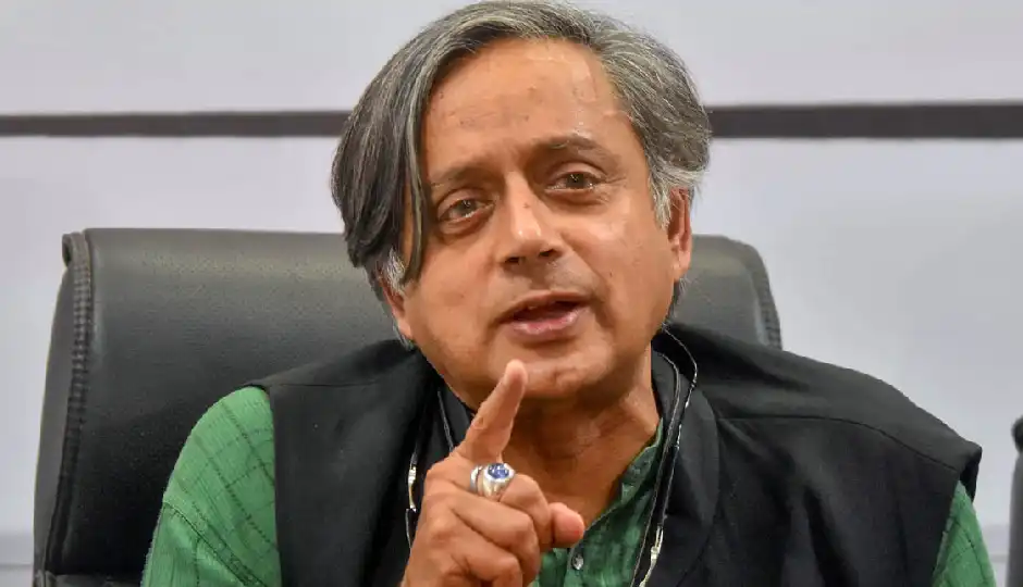 'कॉकरोच जितना प्रभाव नहीं छोड़ पाया कांग्रेस का प्रदर्शन', शशि थरूर ने फिर पार्टी की रणनीति पर उठाए सवाल