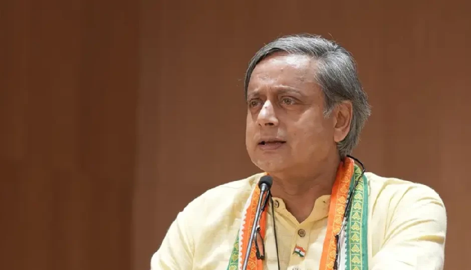 अमेरिका-पाकिस्तान तेल करार पर शशि थरूर का व्यंग्य- 'तेल की तलाश में हैं...पर शायद सिर्फ धोखे में'