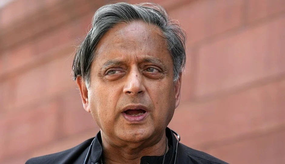 थरूर का वंशवाद पर तीखा हमला, बोले - भारतीय राजनीति किसी परिवार की जायदाद नहीं, क्या कांग्रेस पर साधा निशाना?