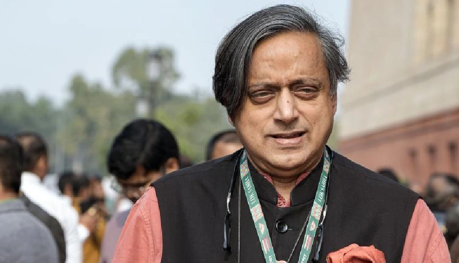 भारत में मैरिटल रेप की अनदेखी, पत्नी की सहमति के बिना संबंध को बलात्कार माना जाना चाहिए: शशि थरूर