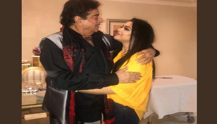 दुबई में संजय दत्त की बेटी त्रिशाला से मिले शत्रुघ्न सिन्हा, देखे तस्वीरे