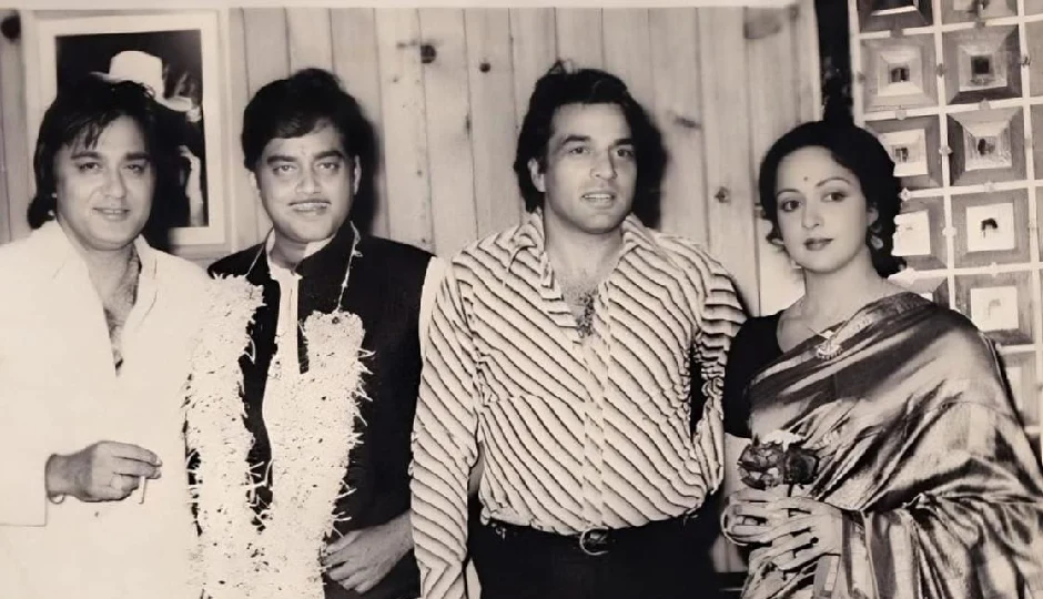 धर्मेंद्र के निधन के बाद हेमा मालिनी से मिले शत्रुघ्न सिन्हा, सोशल मीडिया पर शेयर की भावुक पोस्ट