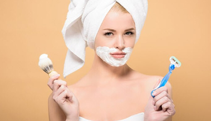 women do shaving to remove unwanted hair,beauty tips,beauty hacks,shaving tips