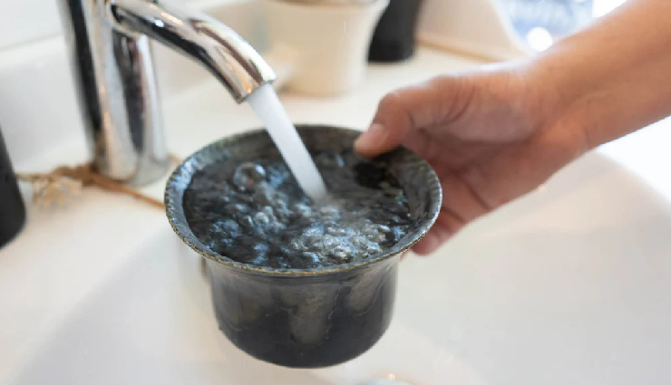 long-lasting shave,shaving hacks,extend shaving results,hot water shave prep,best shaving equipment,fresh blade every shave,slow shaving technique,coconut oil aftershave,tips for smooth shave,effective shaving tips