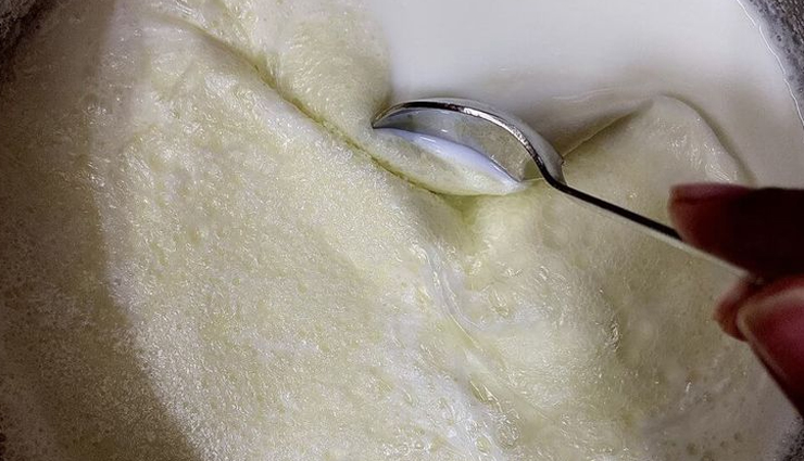 dry skin around mouth,herbal remedies for dry skin,natural treatments for flaky skin,dry skin care tips,cracked skin around lips,remedies for angular stomatitis,dry skin herbal cure,how to treat dry skin naturally,flaky skin mouth area treatment,lip licking dry skin,natural moisturizer for mouth dryness,dry skin air conditioning,dry skin allergies remedy