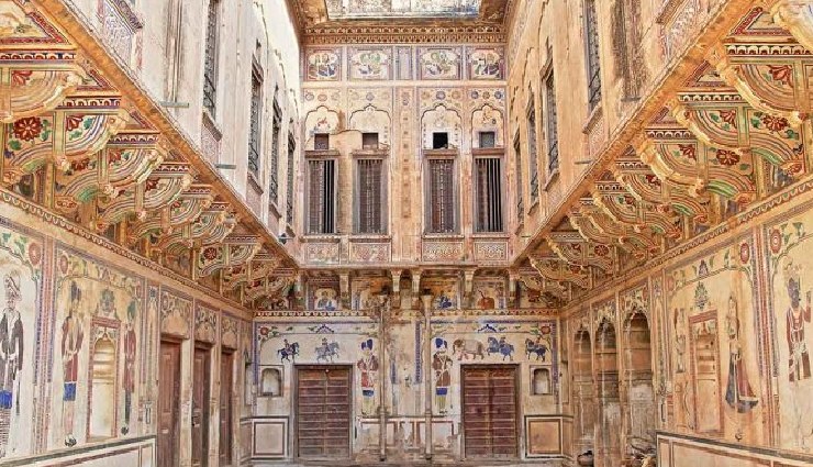 jhunjhunu,rajasthan,shekhawati,havelis,frescoes,rani sati temple,khetri mahal,modi haveli,mandawa,badalgarh fort,nawalgarh,tibrewala haveli,ganeriwala haveli,alsisar mahal,sun temple,indian heritage,indian culture,historical sites,tourist attractions,travel destinations