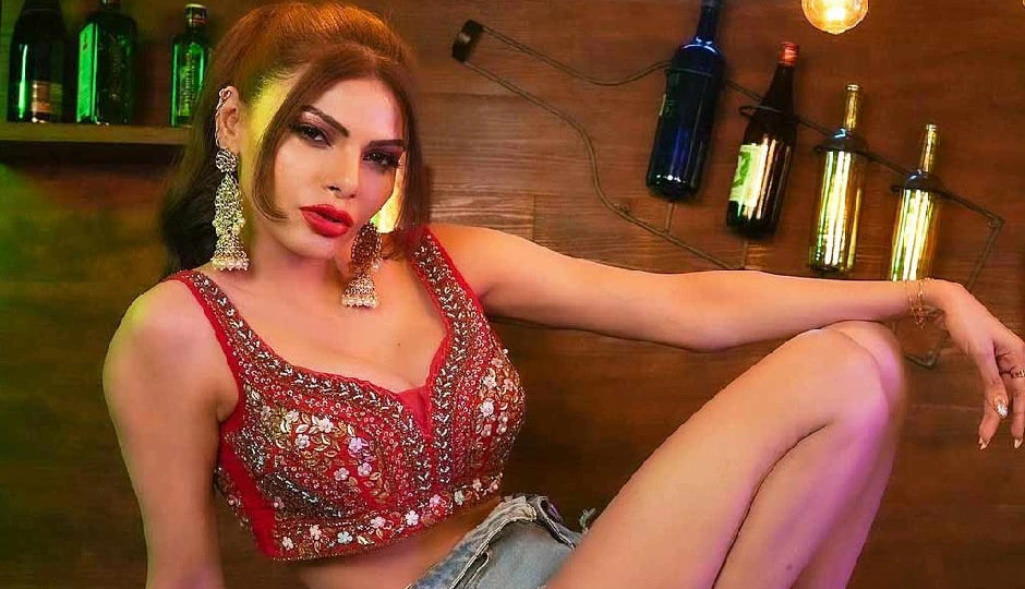 पैसों के लिए बनाए अलग-अलग मर्दों के संग 'फिजिकल रिलेशन', शर्लिन चोपड़ा ने खोली अपनी ज़िंदगी की सबसे बड़ी सच्चाई